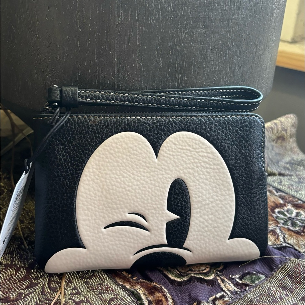 LAST ONE❤️‍🔥Authentic COACH Disney Wink Mickey leather zip around wristlet - Picture 2 of 8